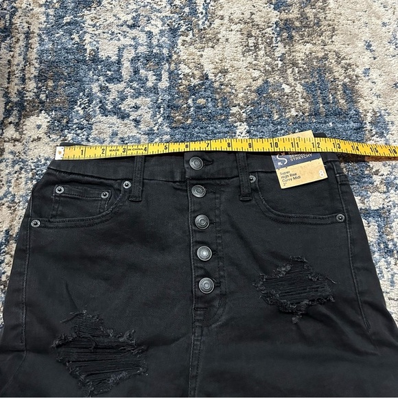 NWT Aeropostale Black Super High Rise Curvy Midi Distressed Jean Shorts Size 8 - Picture 6 of 8